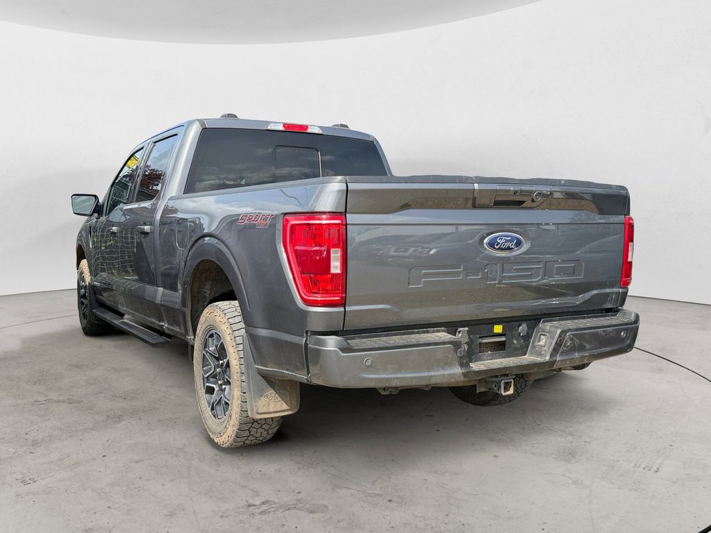 View vehicle photo 3