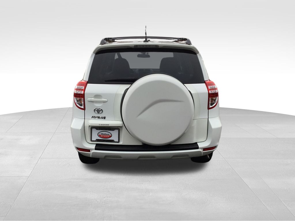 Thumbnail: 2012 Toyota RAV4 - 4