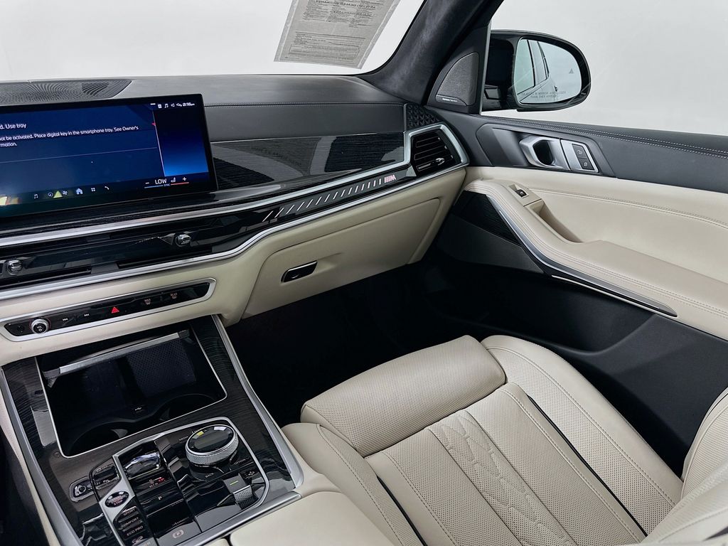 Thumbnail: 2025 BMW X5 - 24