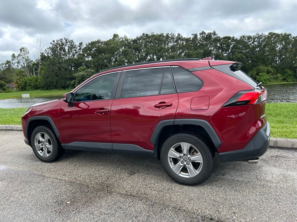 Thumbnail: 2022 Toyota RAV4 - 3