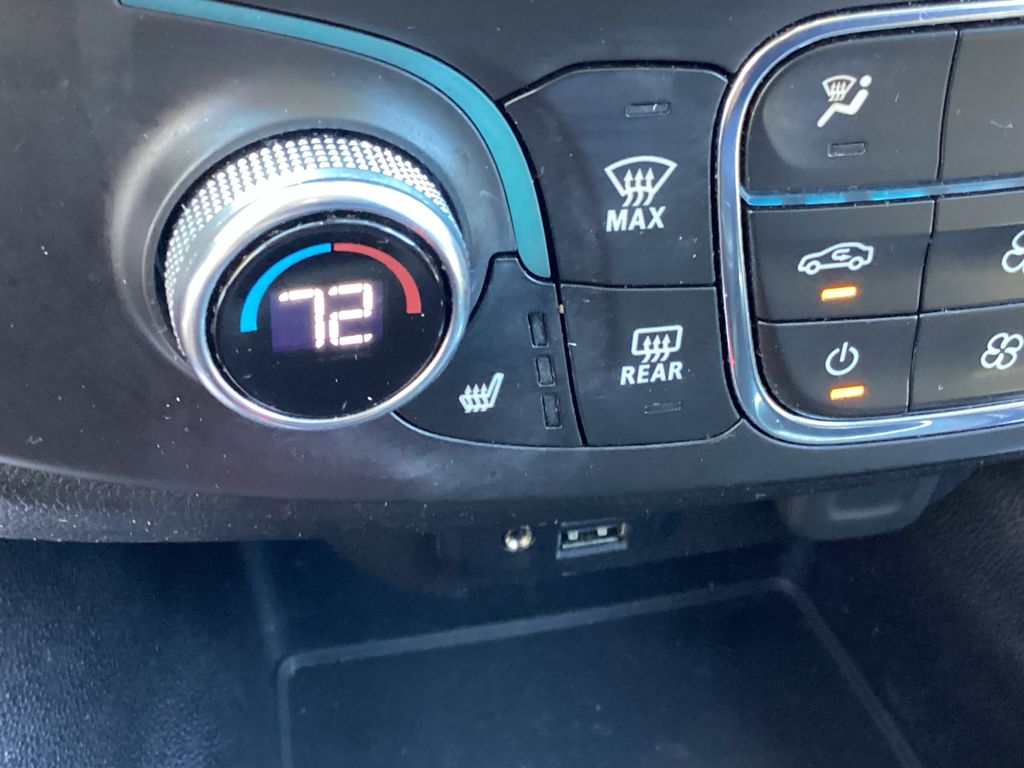 Used 2021 Chevrolet Traverse SUV