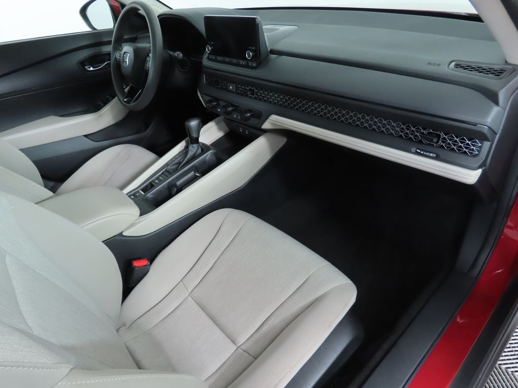 2023 Honda Accord LX 17