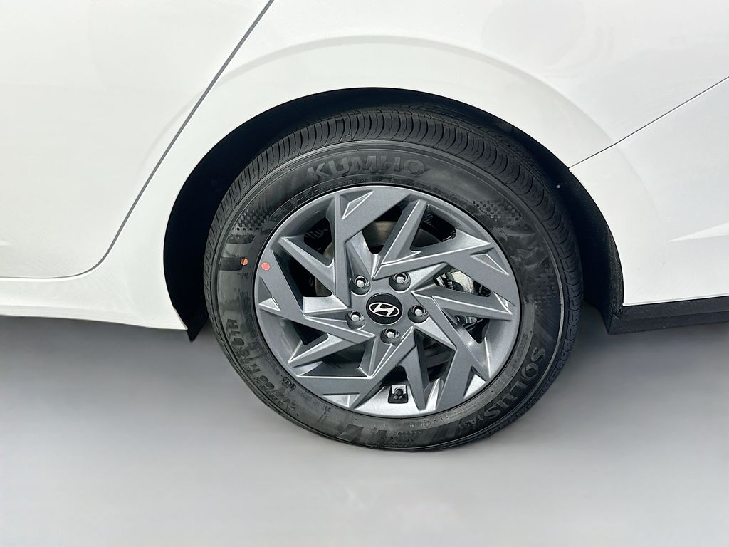 Thumbnail: 2025 Hyundai Elantra - 21