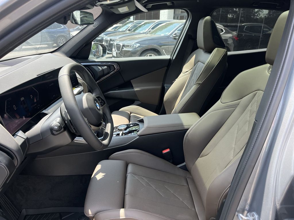 Thumbnail: 2025 BMW X3 - 11