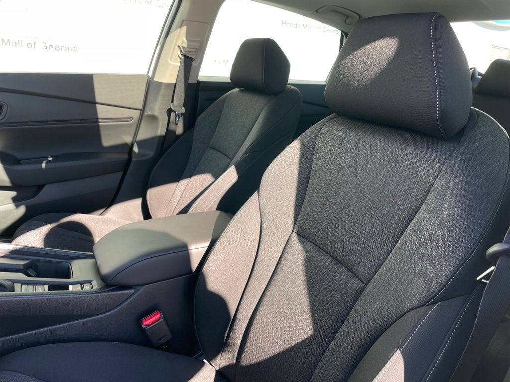 2025 Honda Accord SE 24