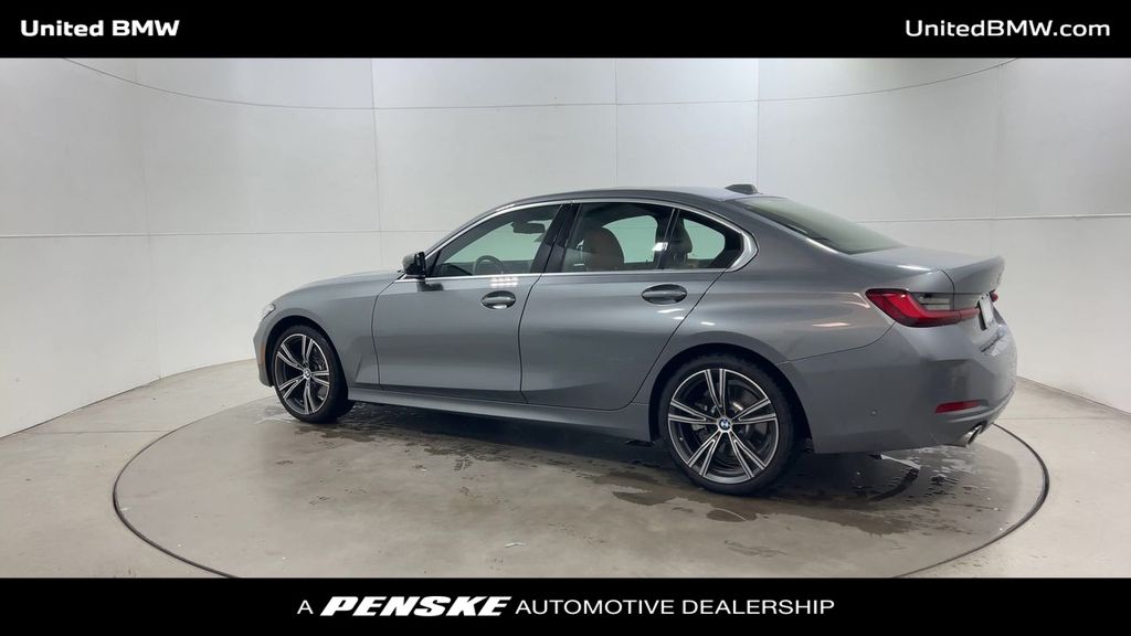Thumbnail: 2024 BMW 3 Series - 6