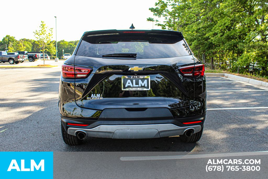 Used 2025 Black Chevrolet LT image 11