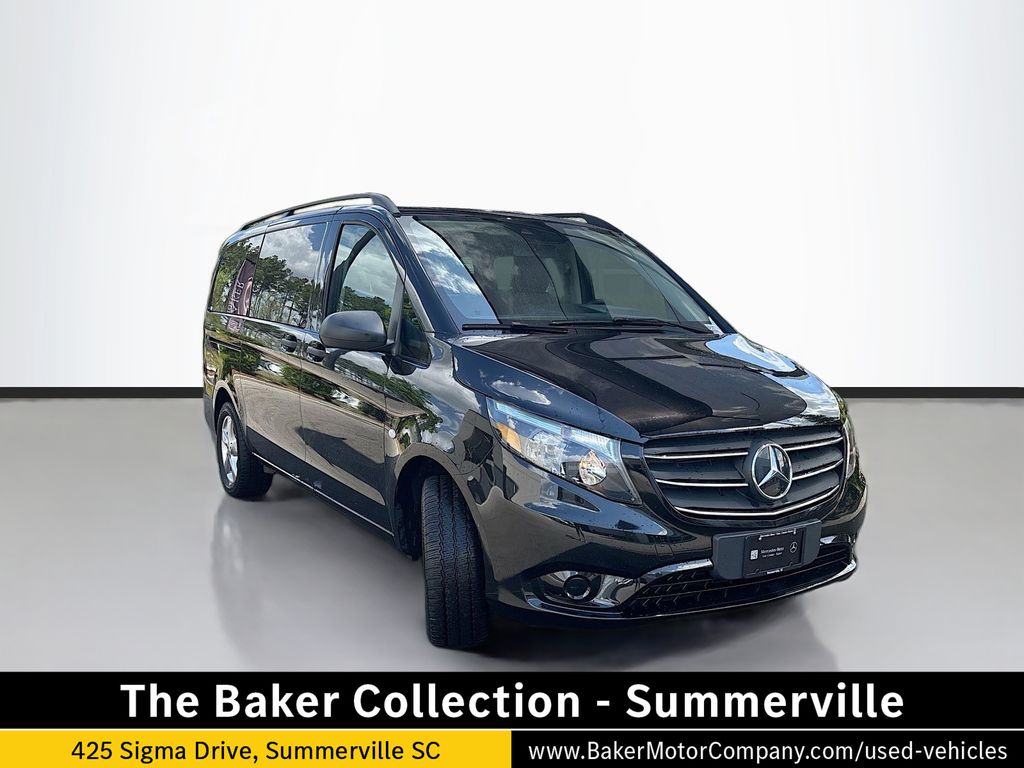 Obsidian Black Metallic 2023 Mercedes-Benz Metris Passenger RWD Van Rear-Wheel Drive 9-Speed Automatic