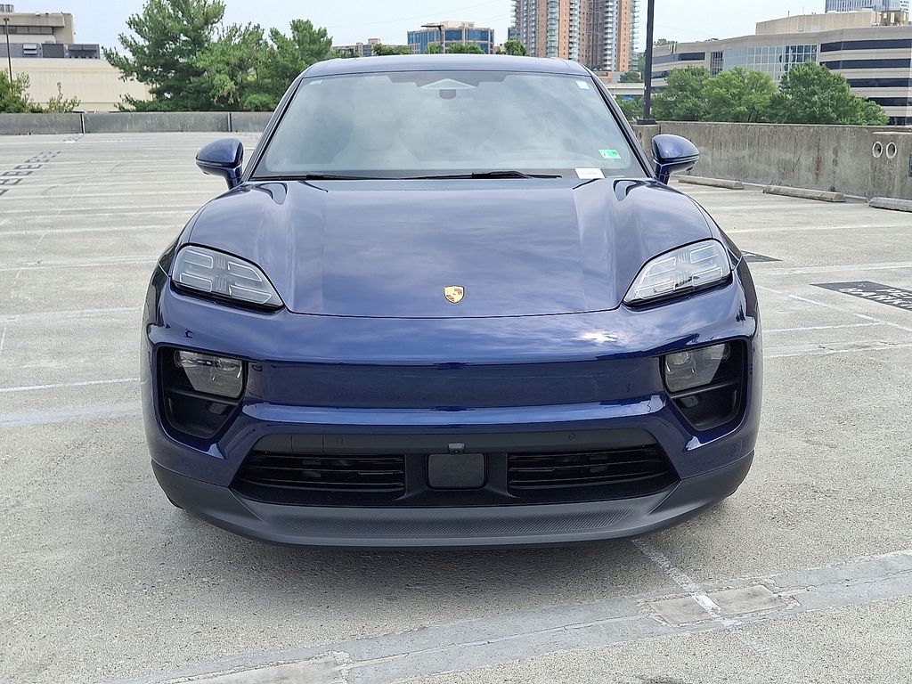Thumbnail: 2025 Porsche Macan - 6