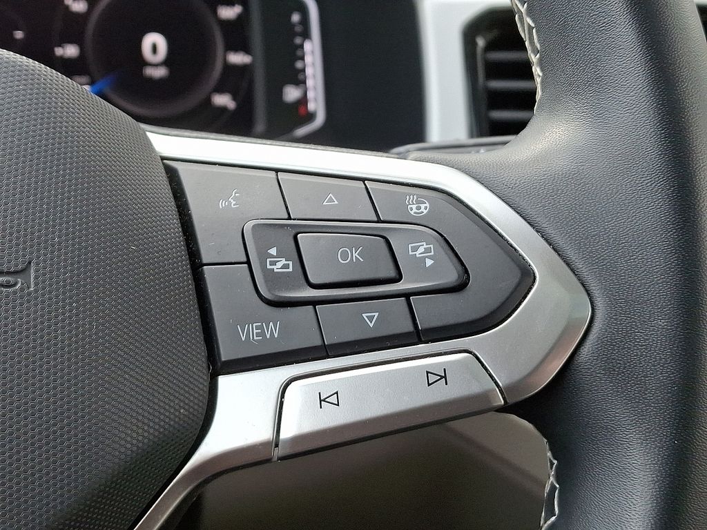 Thumbnail: 2022 Volkswagen Atlas - 23