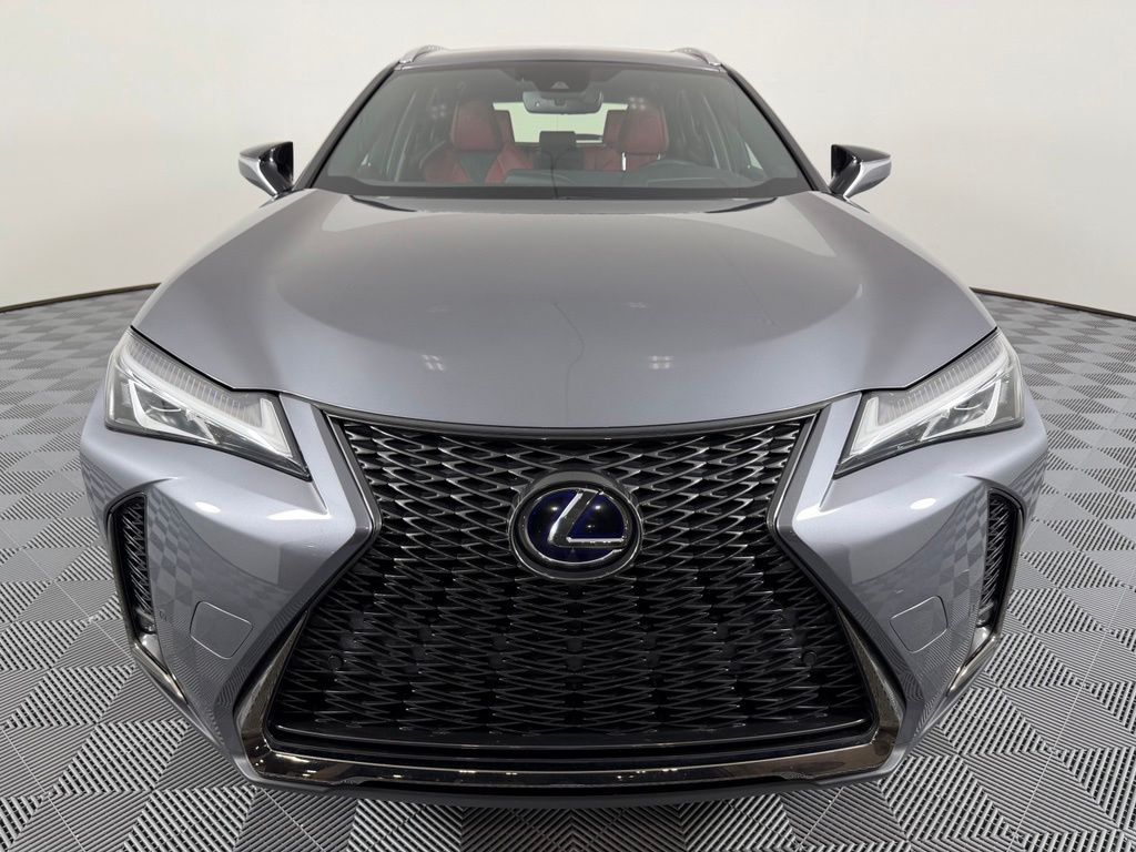Thumbnail: 2021 Lexus UX - 8