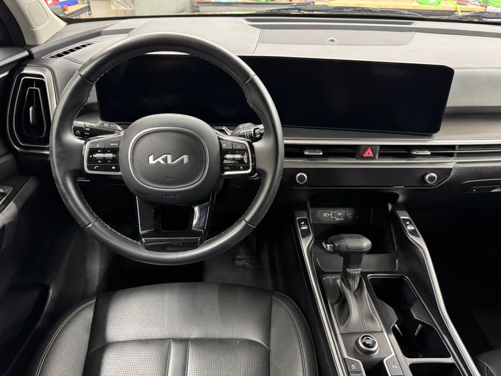 2024 Kia Sorento S