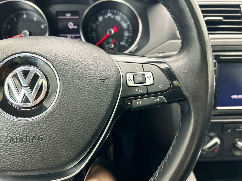 Thumbnail: 2018 Volkswagen Jetta - 12