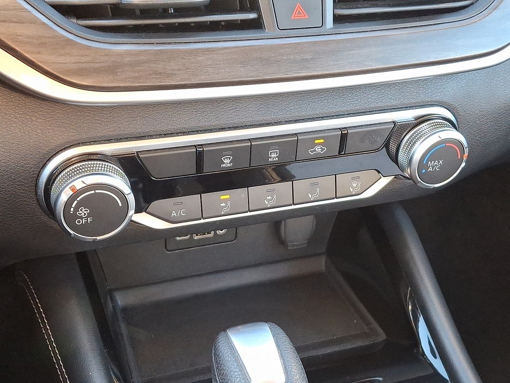 Thumbnail: 2023 Nissan Altima - 16