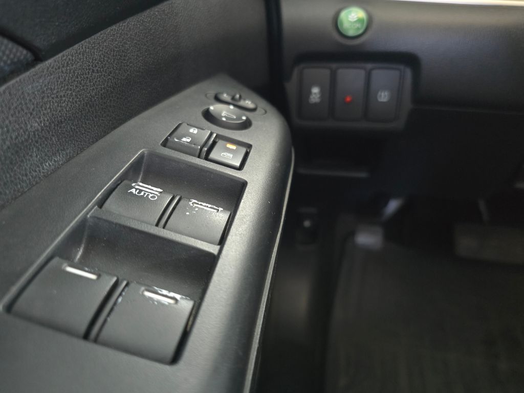 Thumbnail: 2016 Honda CR-V - 9