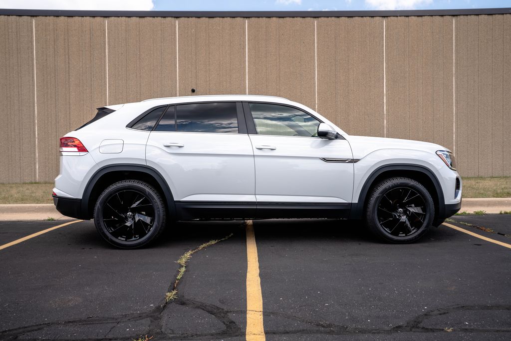 Used 2024 Volkswagen Atlas Cross Sport SUV