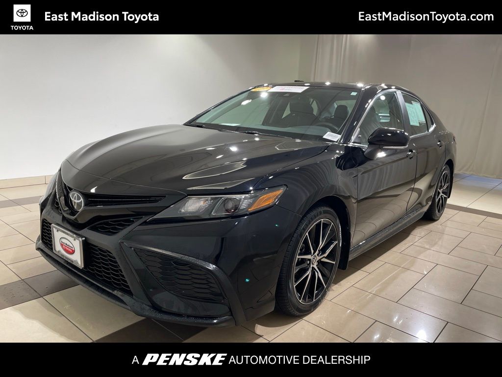 2023 Toyota Camry SE -
                Madison, WI