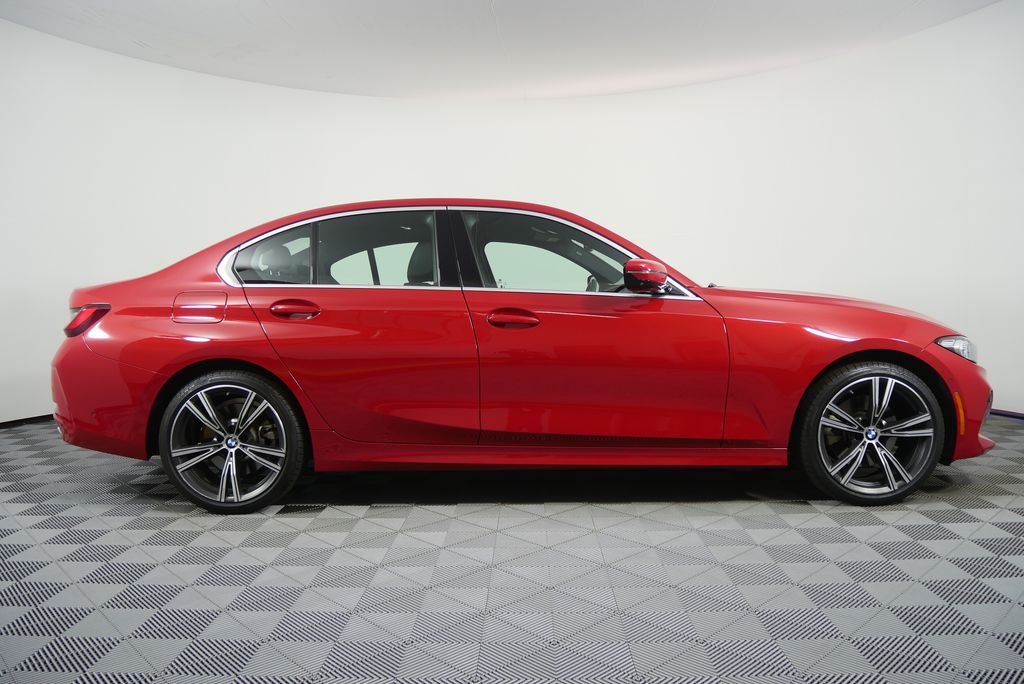 Thumbnail: 2024 BMW 3 Series - 2