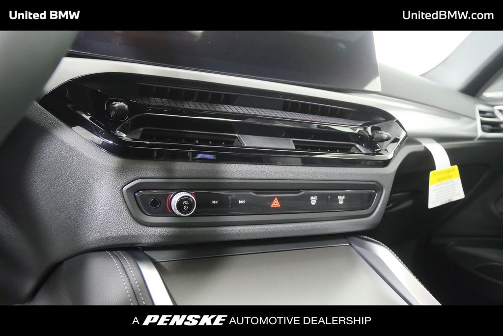 Thumbnail: 2026 BMW 4 Series - 18