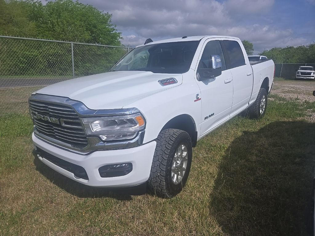 Bright White Clearcoat 2024 RAM 2500 Laramie Crew Cab 4WD Pickup Truck Four-Wheel Drive 6-Speed Automatic