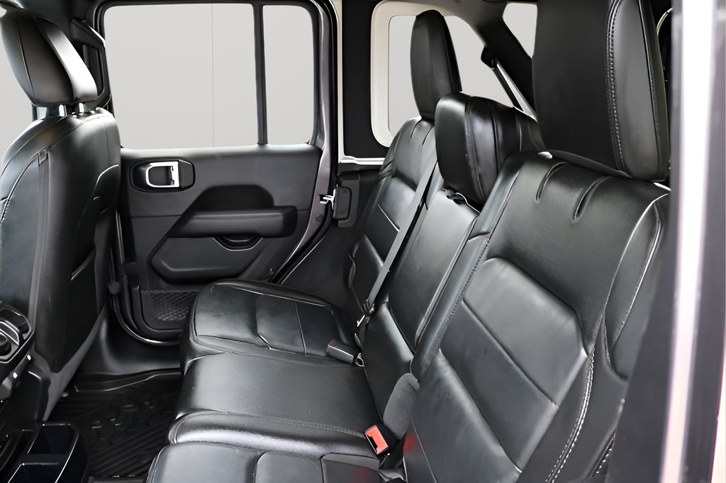 Used Car 2020 Jeep Wrangler  Unlimited Sahara For Sale Under $30,000 In Austin, Texas