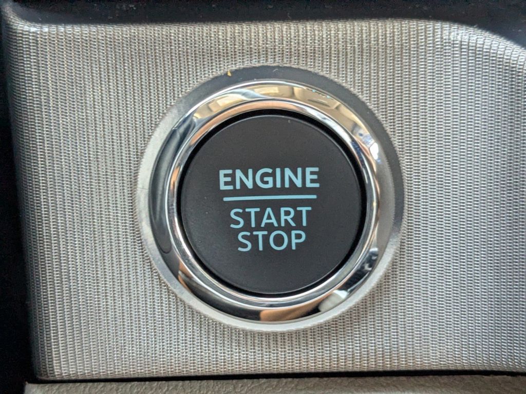 2025 Ford F-250 Super Duty Platinum
