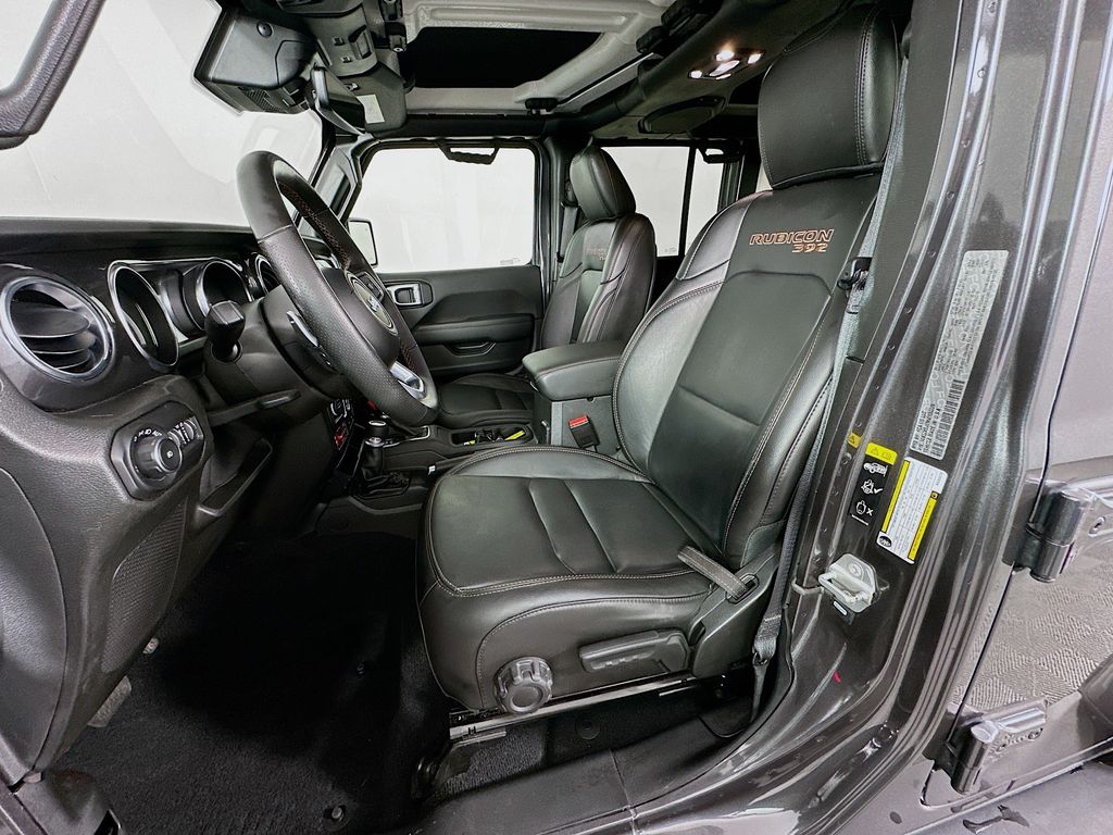 Thumbnail: 2021 Jeep Wrangler - 21