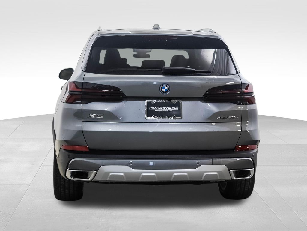 Thumbnail: 2026 BMW X5 - 4
