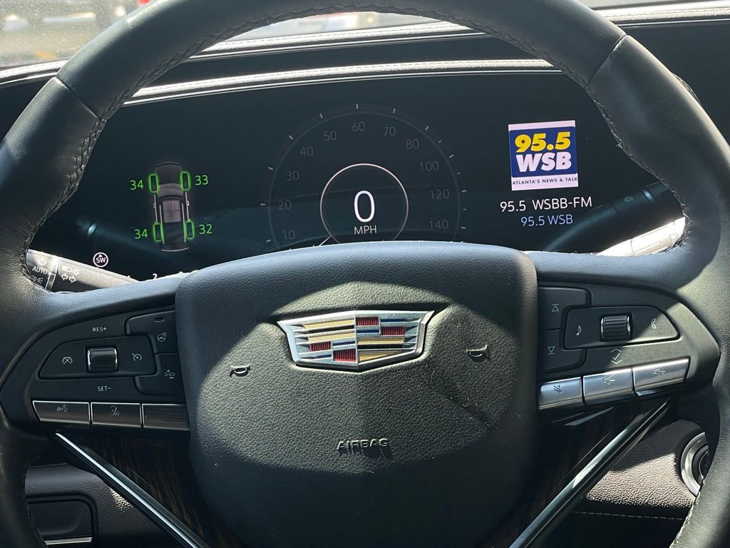 2022 Cadillac Escalade Premium Luxury 11