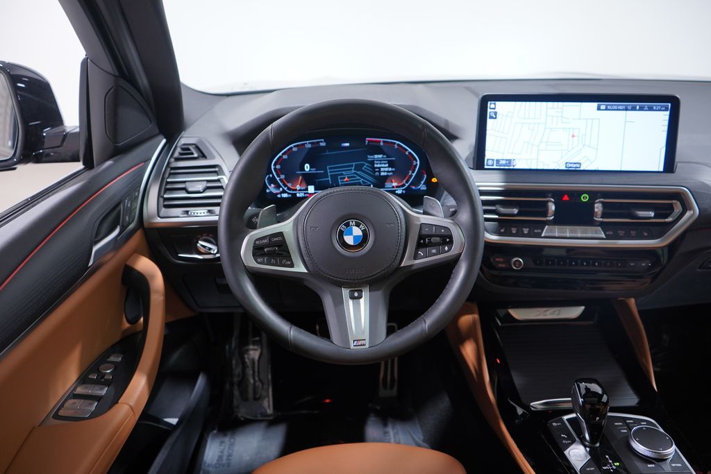 Thumbnail: 2023 BMW X4 - 11