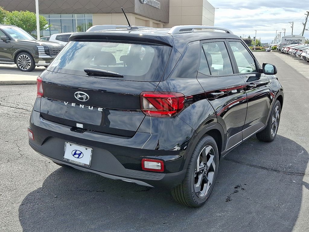 Thumbnail: 2025 Hyundai Venue - 4