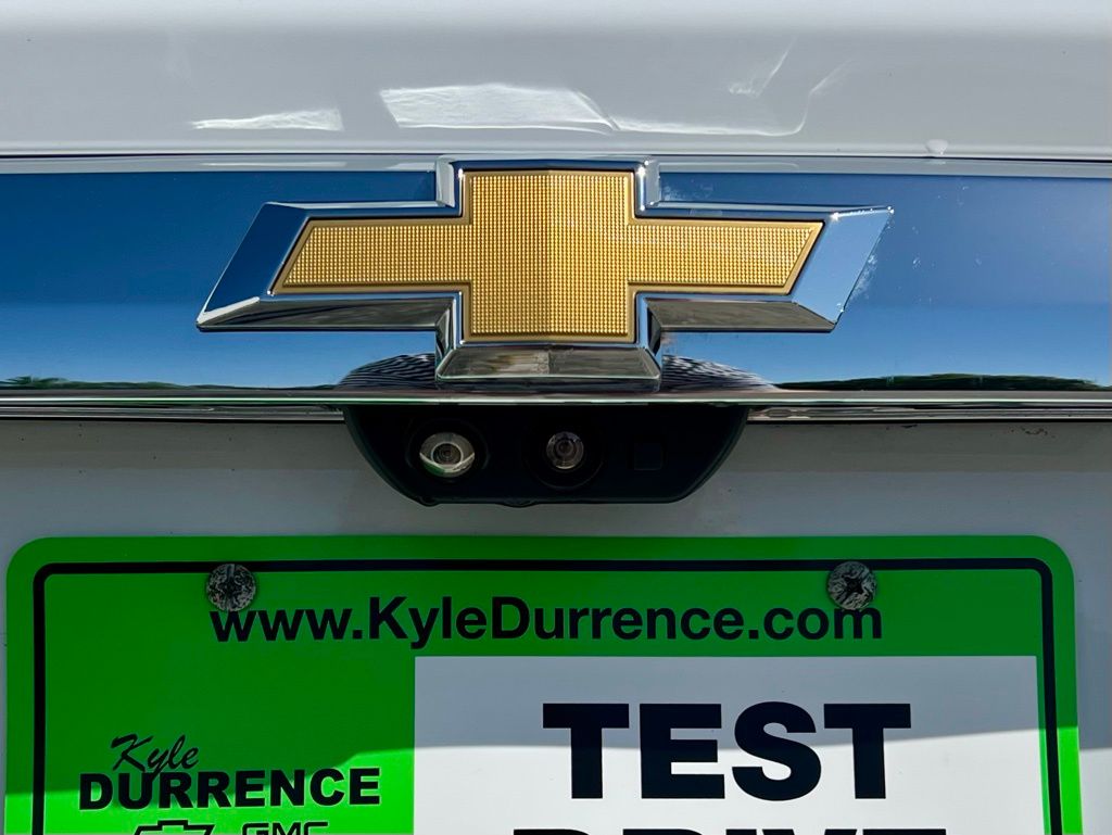 2021 Chevrolet Traverse LT Leather photo
