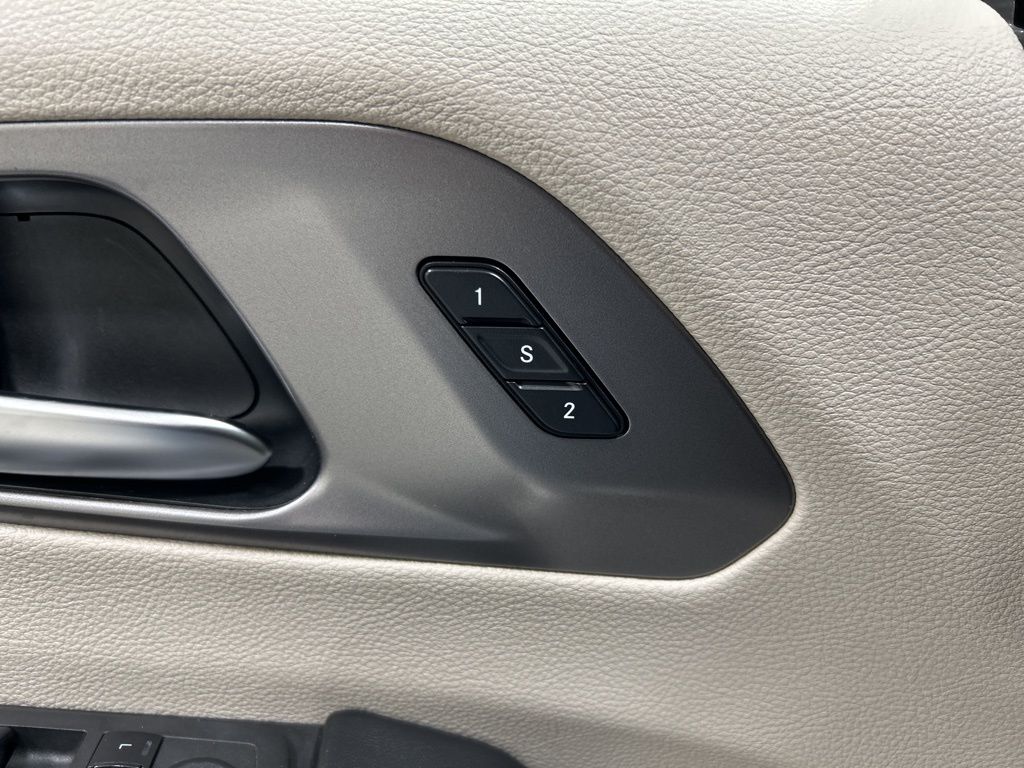 used 2022 Chrysler Pacifica car, priced at $20,996