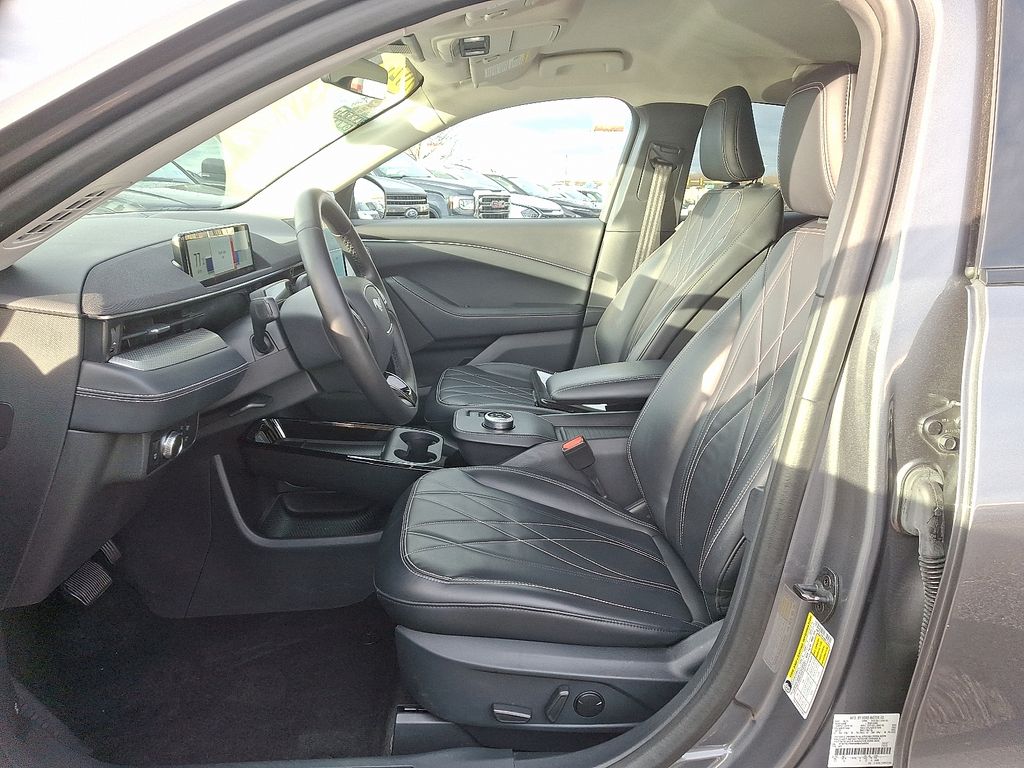 Thumbnail: 2021 Ford Mustang Mach-E - 14