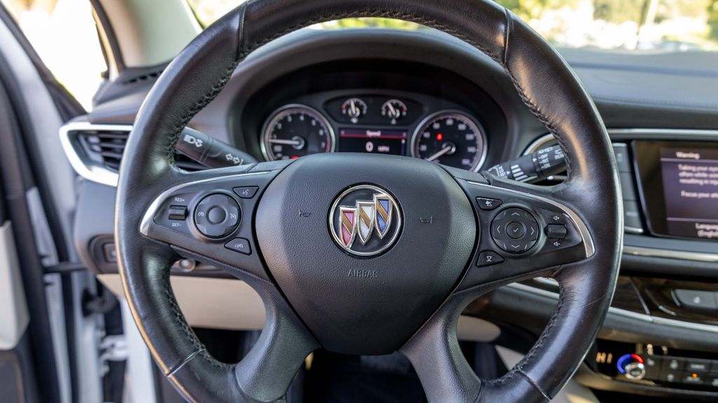 Used 2020 Buick Enclave Essence 4D Sport Utility