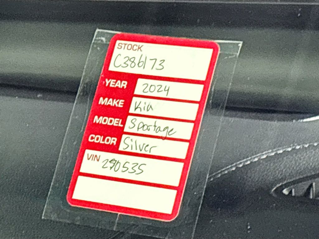 2024 Kia Sportage EX