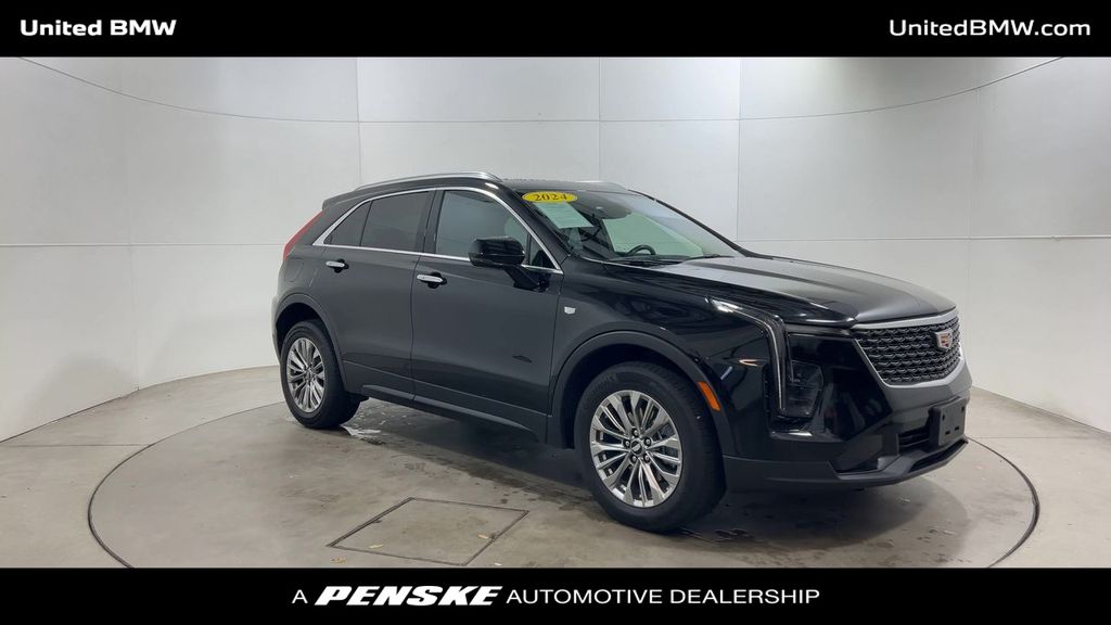Thumbnail: 2024 Cadillac XT4 - 2