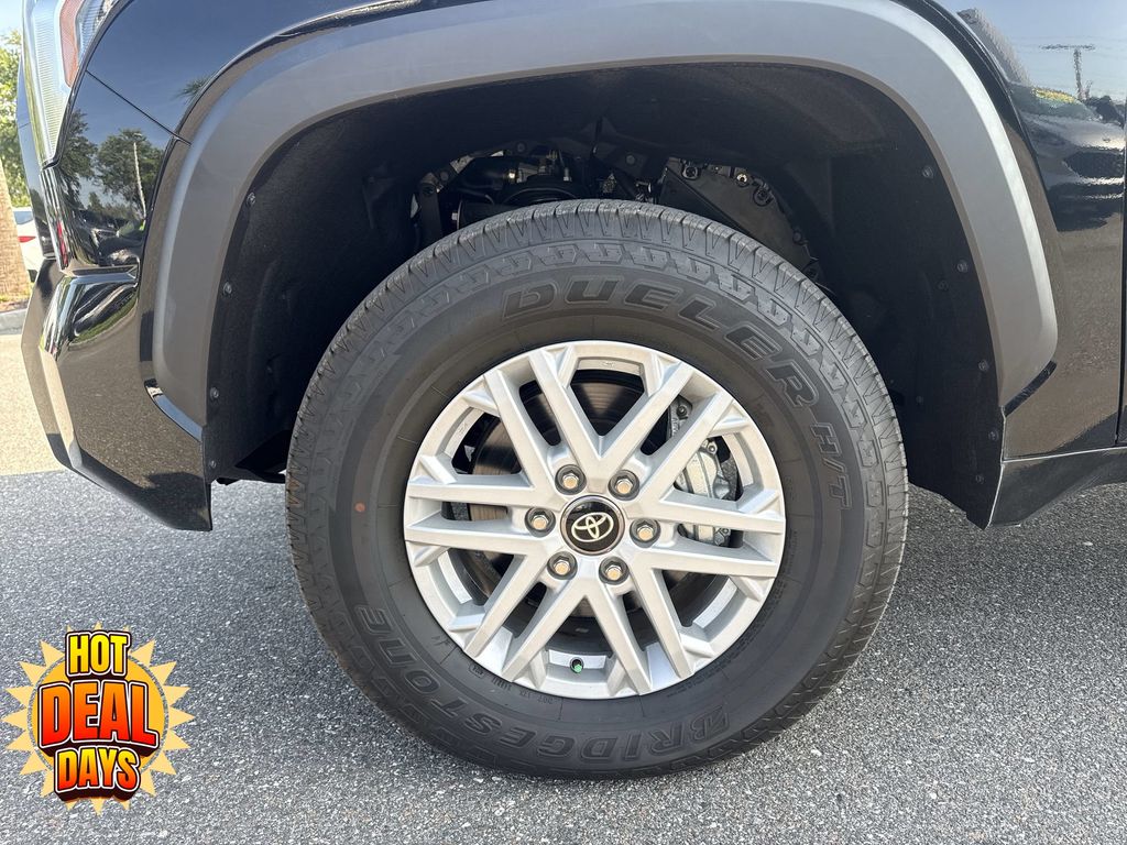 2025 Toyota Tundra SR5 - Photo 14