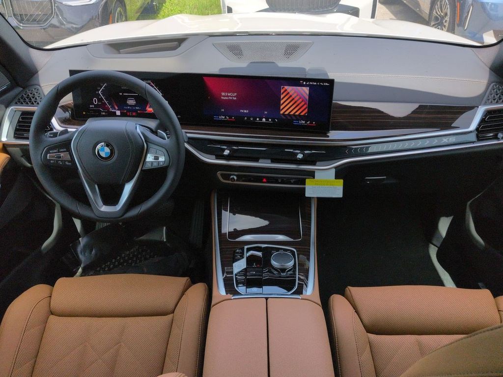 New 2026 White BMW xDrive40i image 15