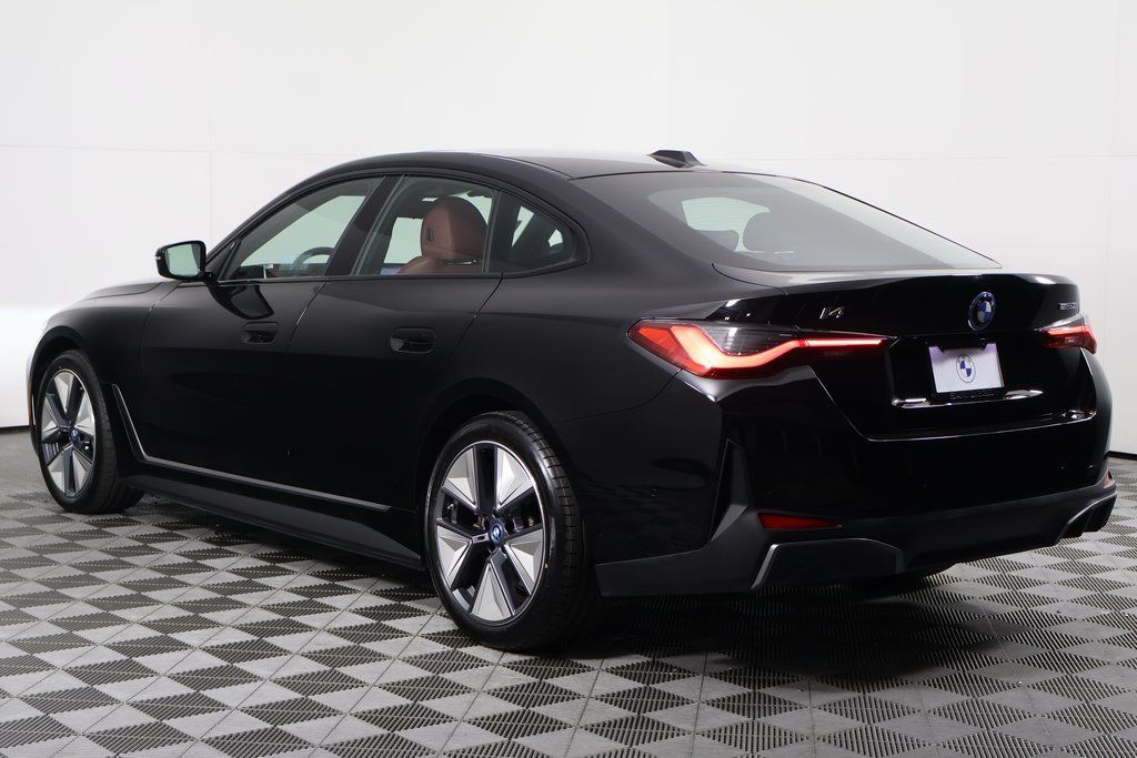 Thumbnail: 2023 BMW i4 - 6