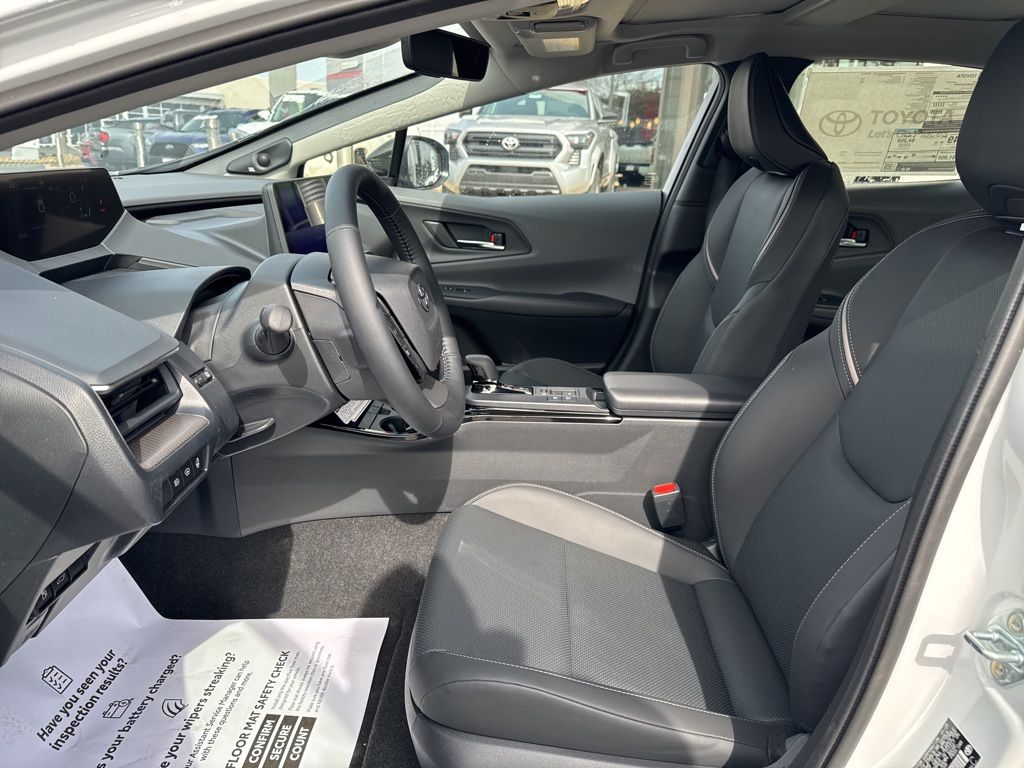 2025 Toyota Prius Limited photo