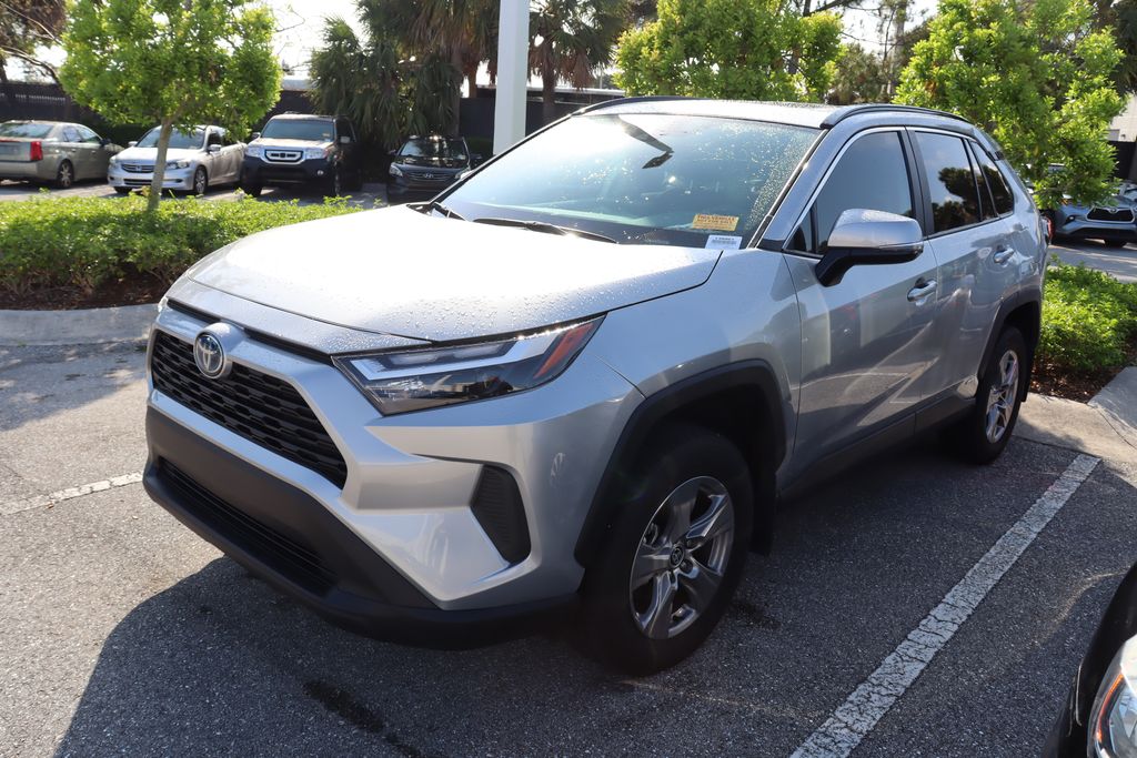 2024 Toyota RAV4 XLE -
                West Palm Beach, FL