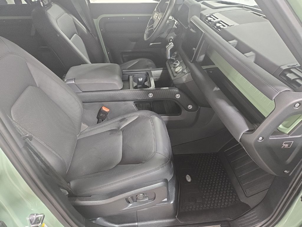 Certified Used 2023  Land Rover 75th Edition image 24