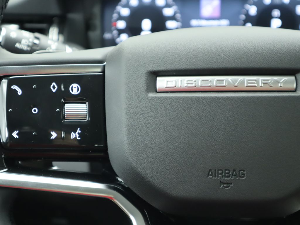 Thumbnail: 2024 Land Rover Discovery Sport - 11