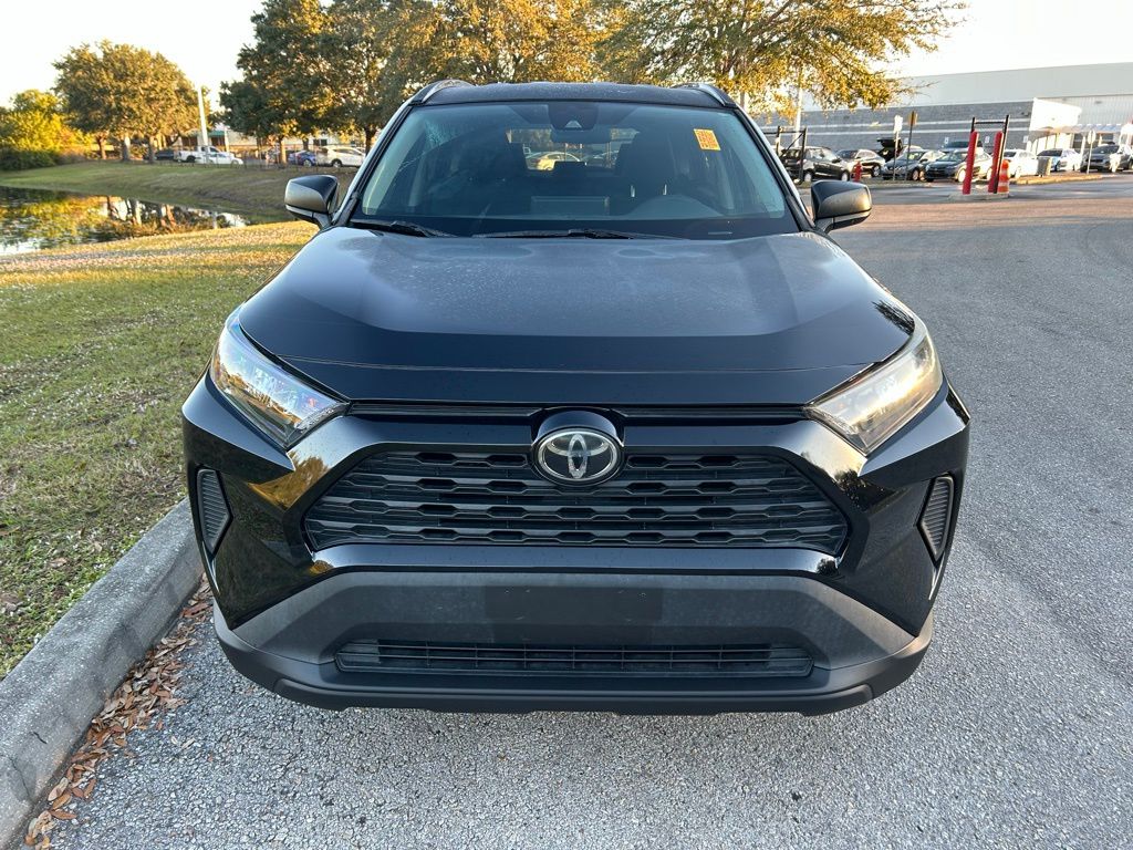 Thumbnail: 2020 Toyota RAV4 - 8