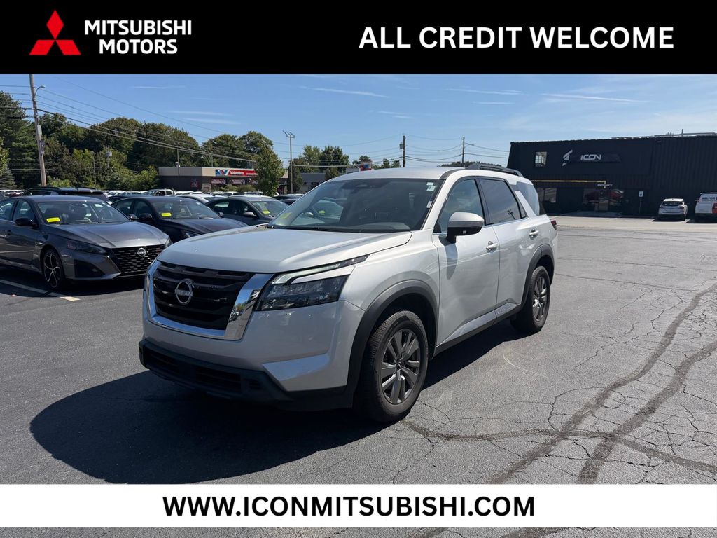 Brilliant Silver Metallic 2025 Nissan Pathfinder SUV / Crossover All-Wheel Drive 9-Speed Automatic