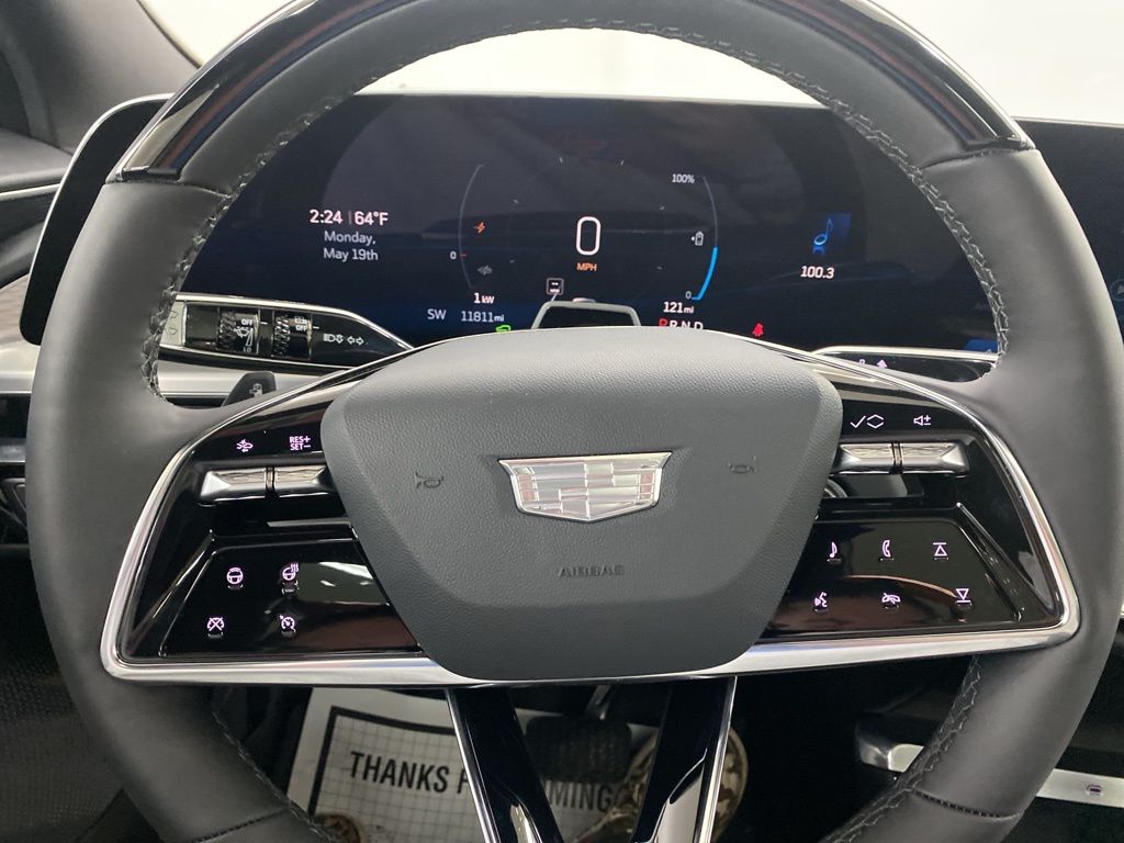 2024 Cadillac LYRIQ Luxury photo