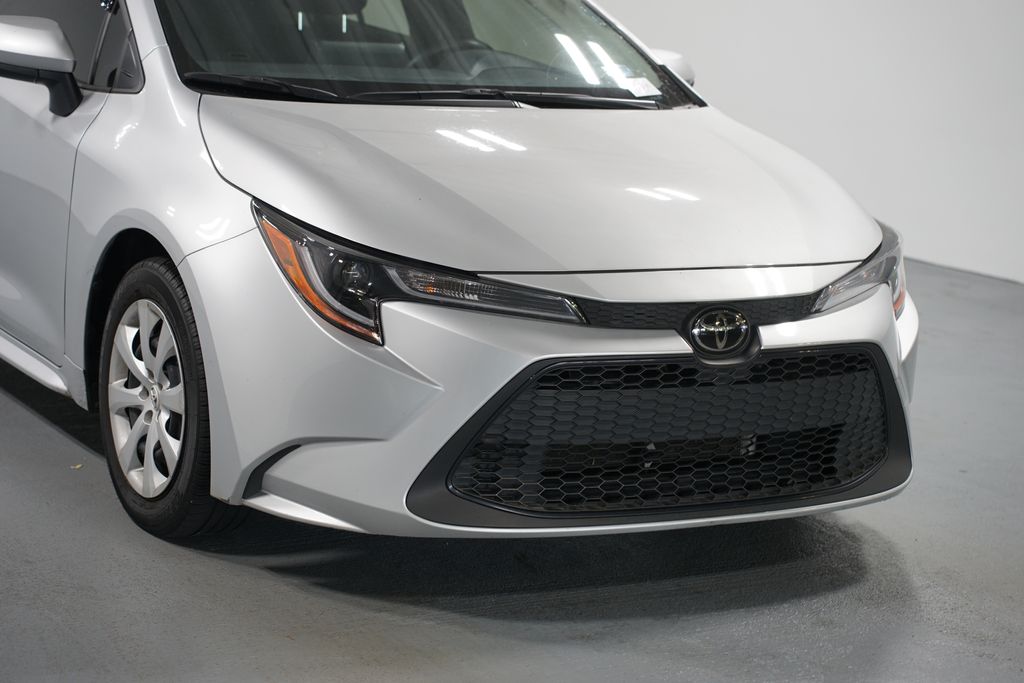 Thumbnail: 2022 Toyota Corolla - 4