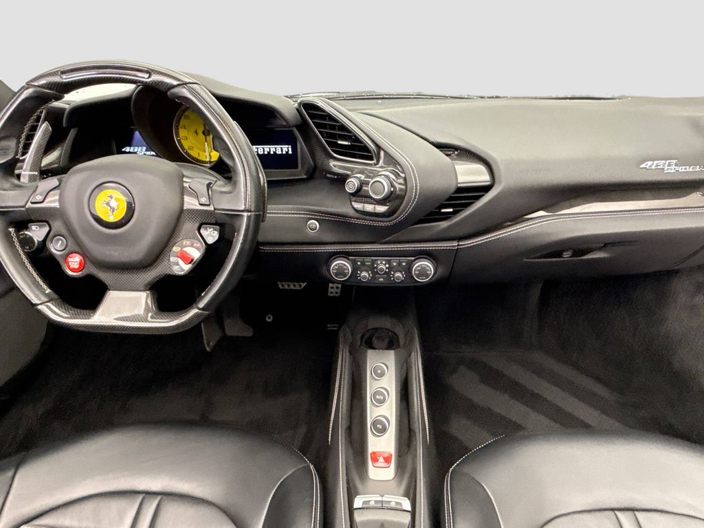 Thumbnail: 2018 Ferrari 488 - 21