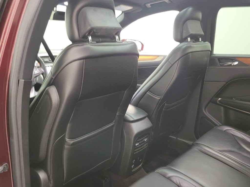 Thumbnail: 2019 Lincoln MKC - 22